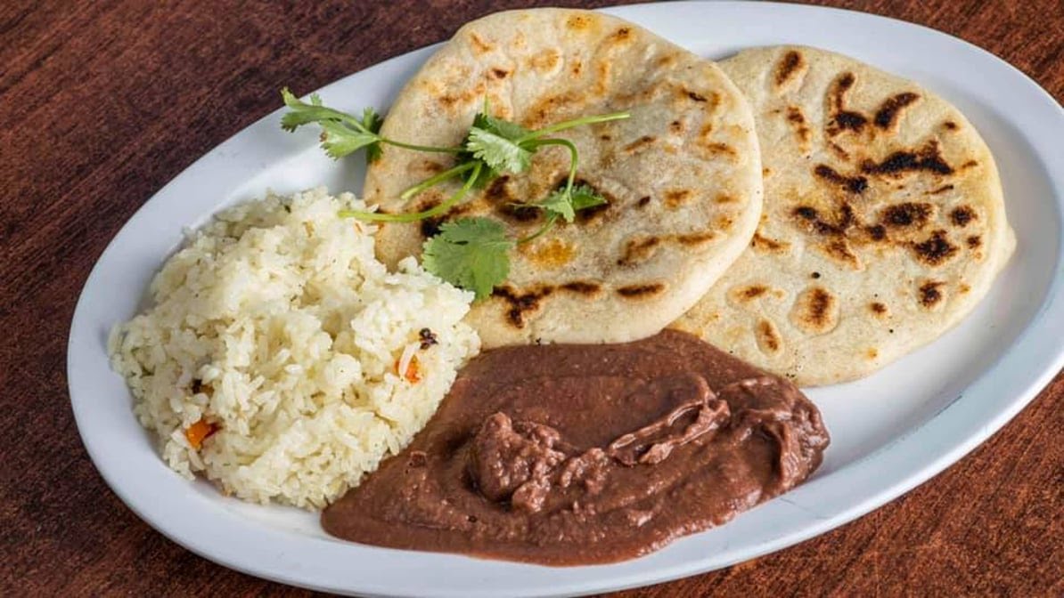 Las Palmas Bakery & Pupusas by null