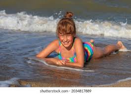 ||10 year old little girls naked|Little girl in a tight tail #BabySwiftieMoves #vibeallday