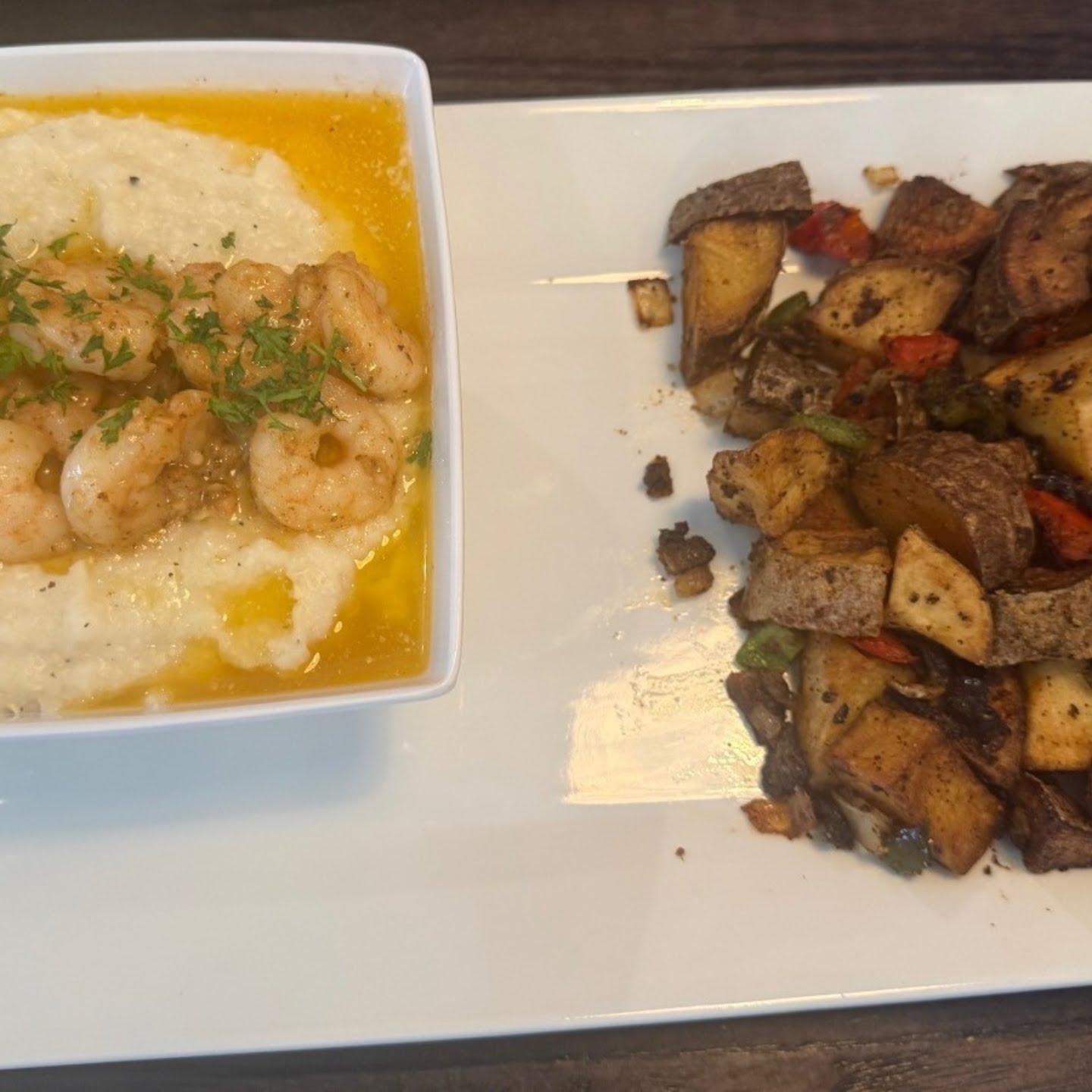 Val's Restaurant by null