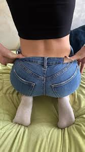 Jeans apretado jpg x Jeans apretado