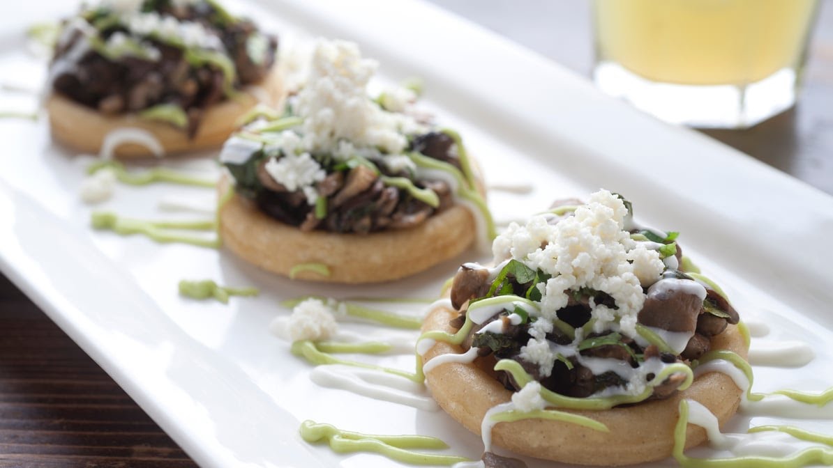 Mesa Coyoacan by null