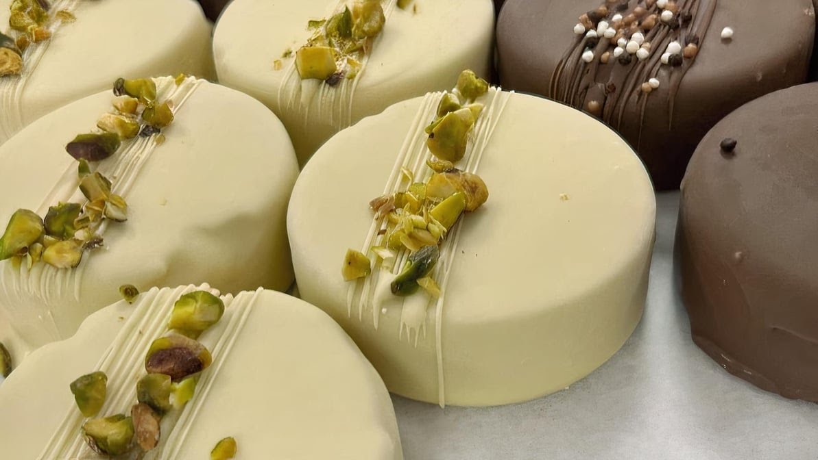 Paulo Gelato & Chocolate by null