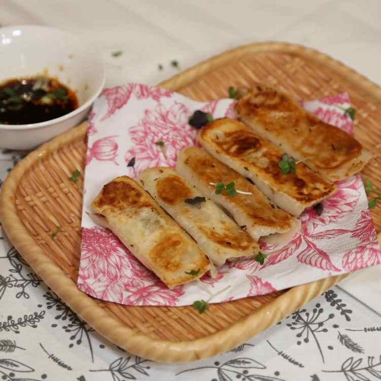 Dream XI'AN 梦长安 中餐馆 Xi’An Street Food , Biangbiang Noodles by null