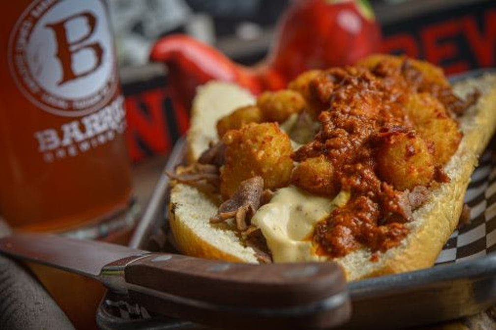 Lindy's on 4th by null