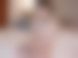 首輪　おしっこ 無修正|都会の真ん中のマンション、真昼間のベランダでエロコスで放尿プレイ - Pornhub.com