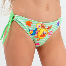 幼稚園　プール　裸девочки в купальниках|Как украсить детский купальник - читайте в блоге Intimo о нижнем белье и  купальниках