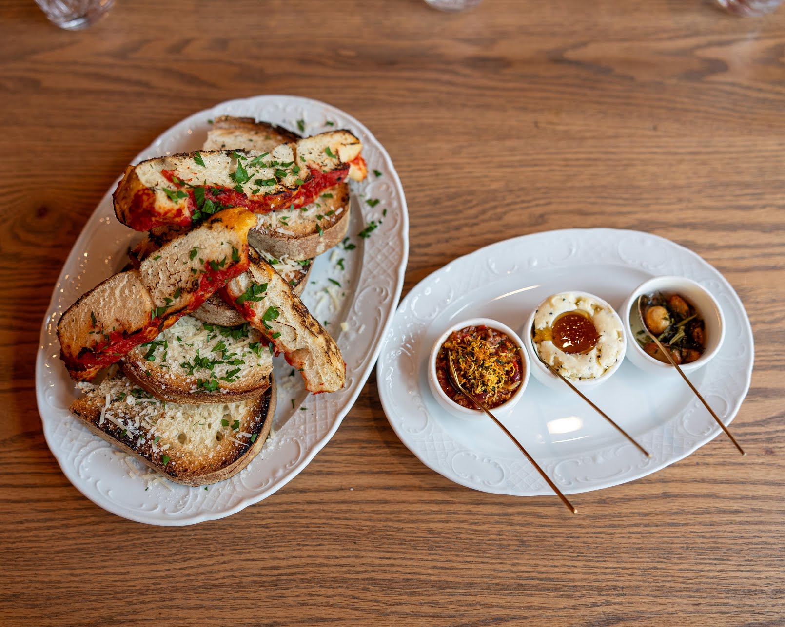 Gino & Marty's by null