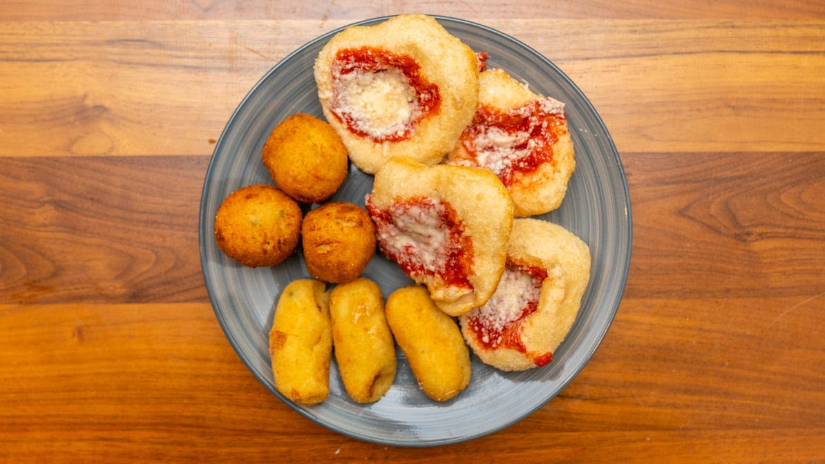 Lucio Pizzeria by null