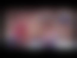 北朝鮮 喜び組|ヤンゴンの北朝鮮レストランで歌う「喜び組」 | ミャンマー・ヤンゴンの北朝鮮政府経営レストランで歓迎の歌を披露する喜び組の3人。歌・踊り、バンド演奏まで難なくこなす才色兼備の彼女たちはお店の人気者でした。詳細は以下をご覧ください。（http://www.ganas.or.jp  ...