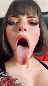 Eaftggaaaa milp wvtglmrs jpg x Long tongue