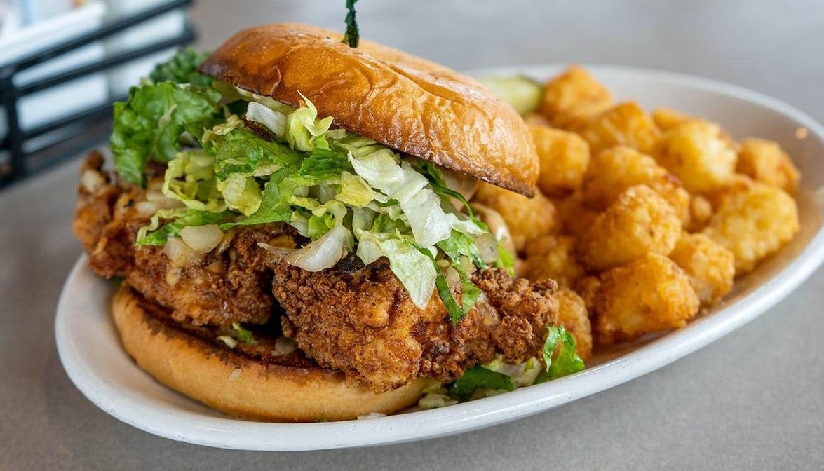 Pluckers Wing Bar by null