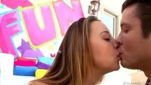 Sexo kissing vrporn jpg x Kissing channel