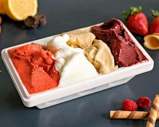 Gelateria Popolare 2 by null