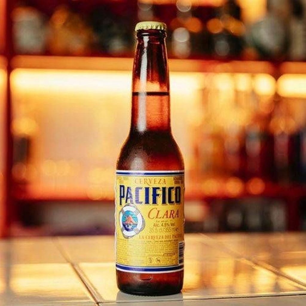 Mano De Santo by null