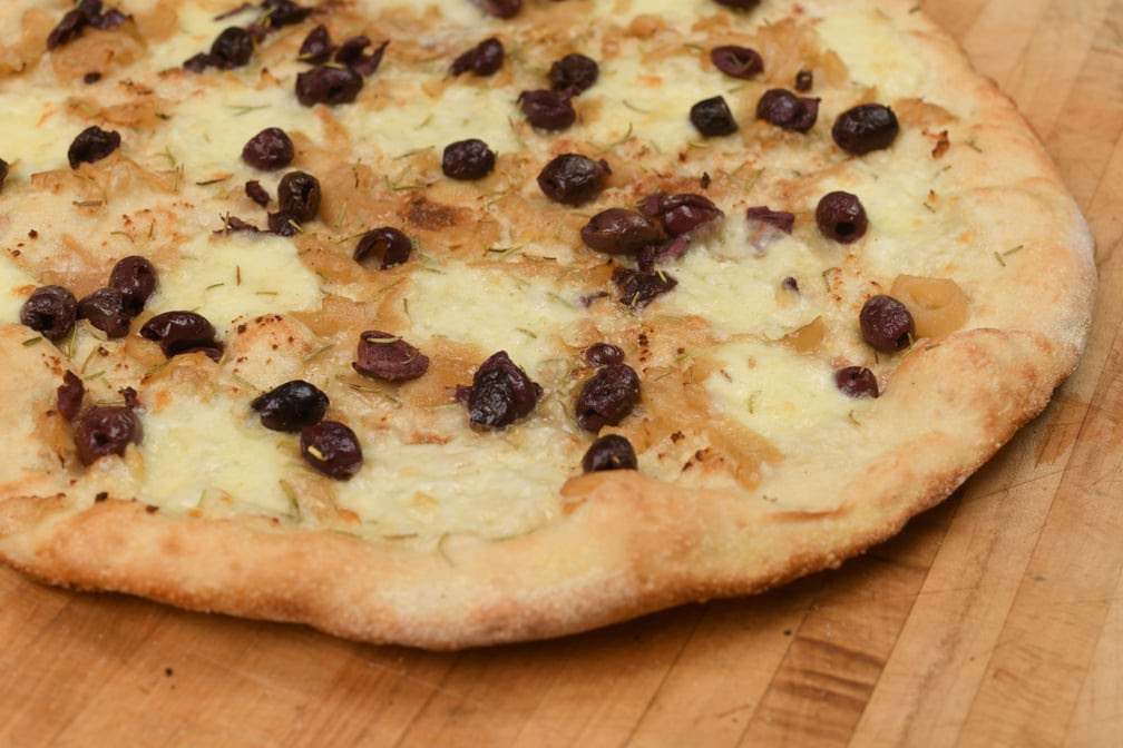 Leonardo's Pizza by null