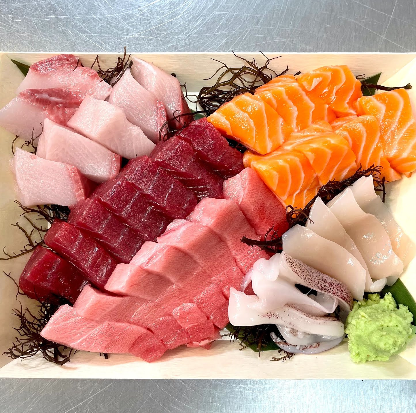 Maguro Brothers Hawaii Waikiki by null