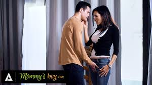 Eaftggaaaa apdmyux o tbu jpg x Hot mom and boy