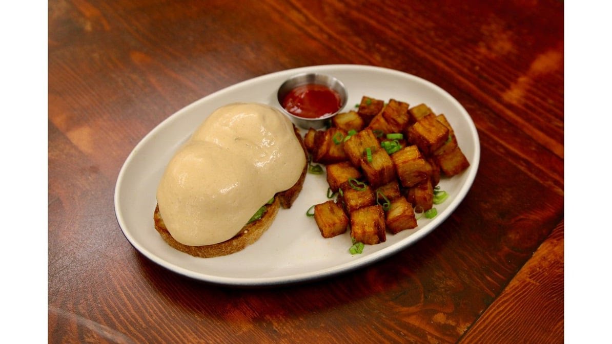 LOCAL Public Eatery Leaside by null