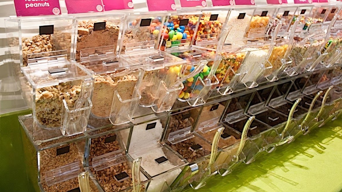 Menchie's Frozen Yogurt by null