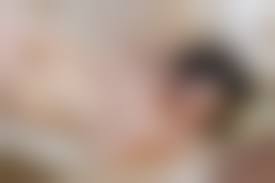 first-time-posing-nude|Pamela is a shy student posing nude for the very first time