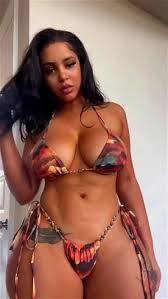 Curvy women thick thighs random jpg x Thick curvy women nude