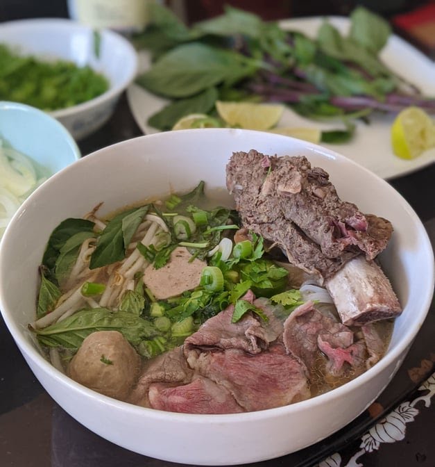 Pho Ngoon by null