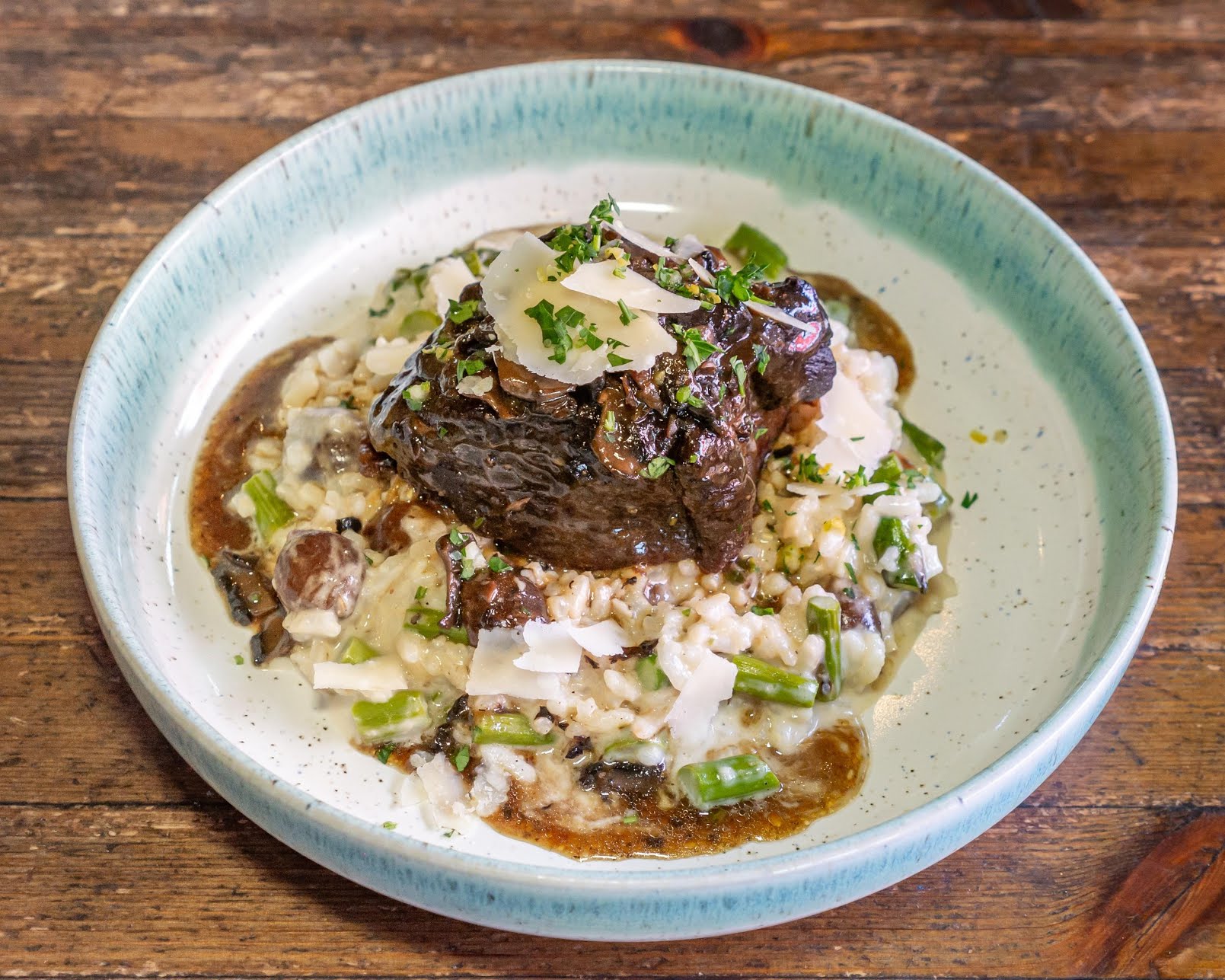 Fume Bistro & Bar by null