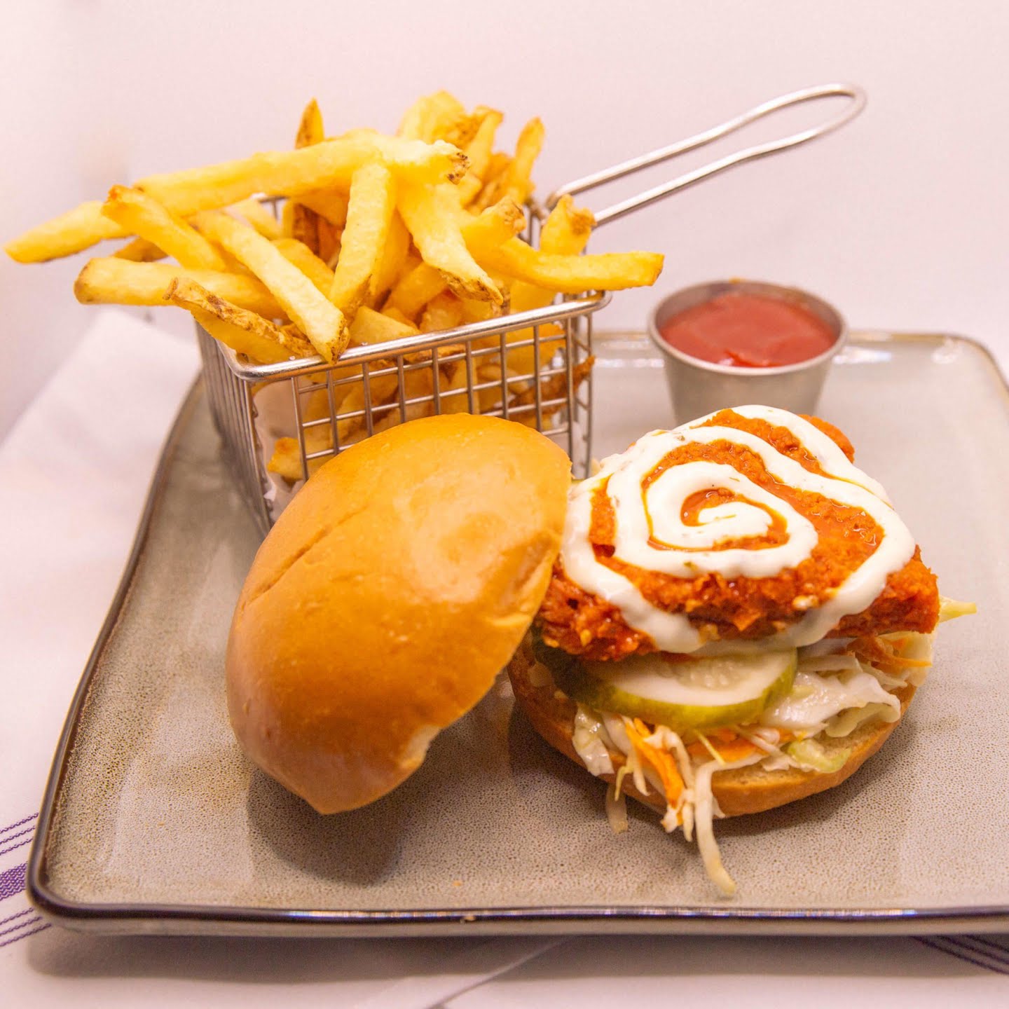 Lilly's Craft and Kitchen by null