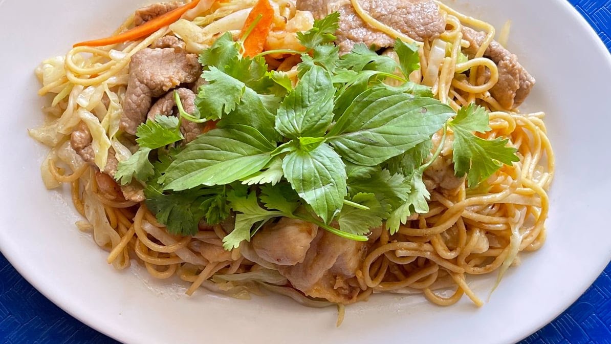 Pho Saigon by null