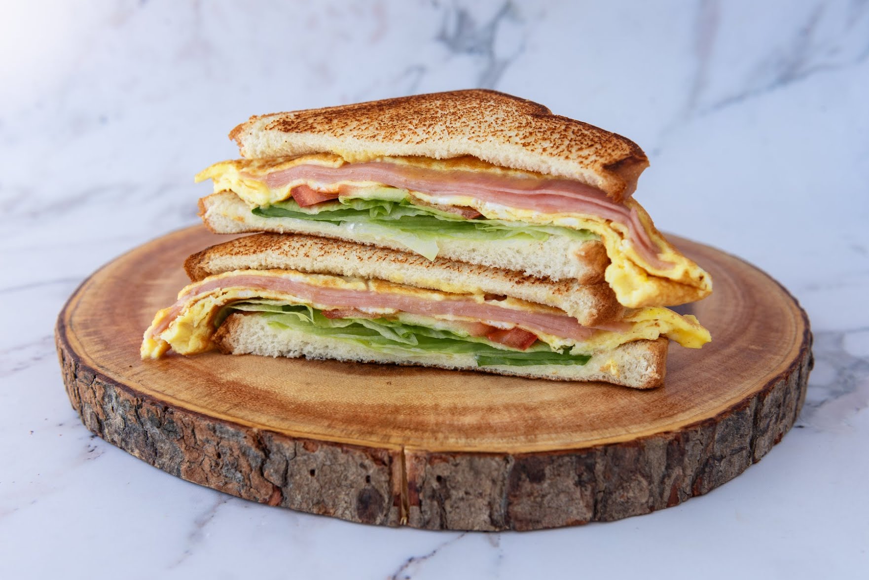 Corner Cottage by null