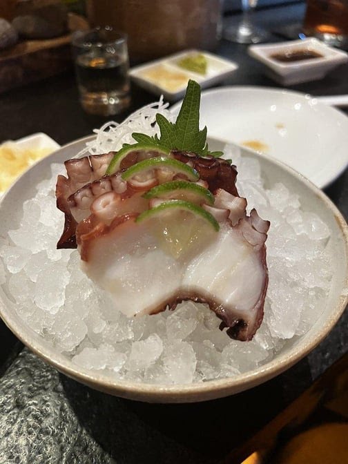 Kuu by null