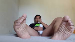 Straight guy jerk off his big and soft soles feet jpg x Foot jerk off