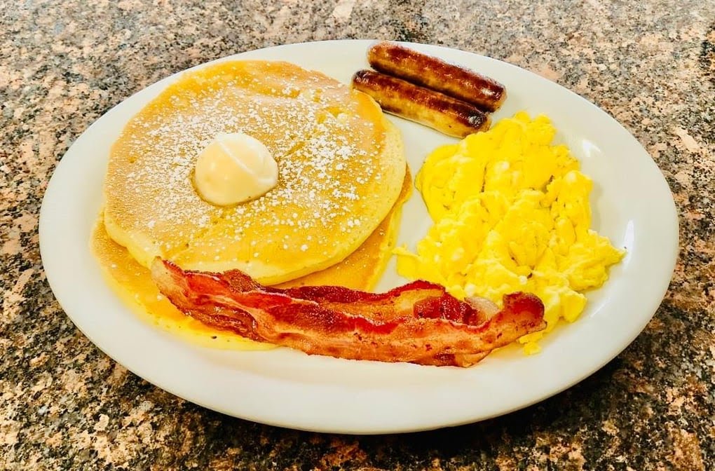 Harry’s All American Breakfast Restaurant in Boston by null