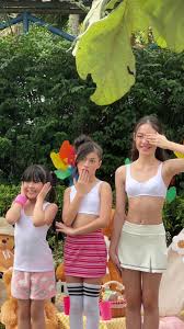 เยดหีเดก9 10|หมอแล็บแพนด้า - ฉีกทุกกฏแห่งการรีวิวสบู่!!! มาเป็นคลิป  สงสัยถ่ายตอนนอนฝันร้ายใช่มั้ยครับ 55555 -ต้นๆ จิ๋มเป็นเป็นอะไรอะ? -จิ๋มเสีย  สตาร์ทไม่ติด -ทำไมไม่ใช้สบู่จิ๋มฟิตล่ะ? (พูดพร้อมกัน) เพราะใช้แล้ว  จิ๋มฟิตสตาร์ทติดง่ายยยย | Facebook