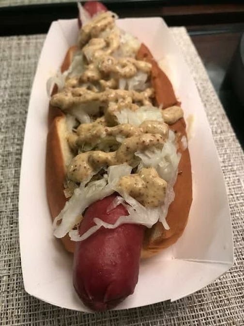 Monte's Gourmet Dogs by null
