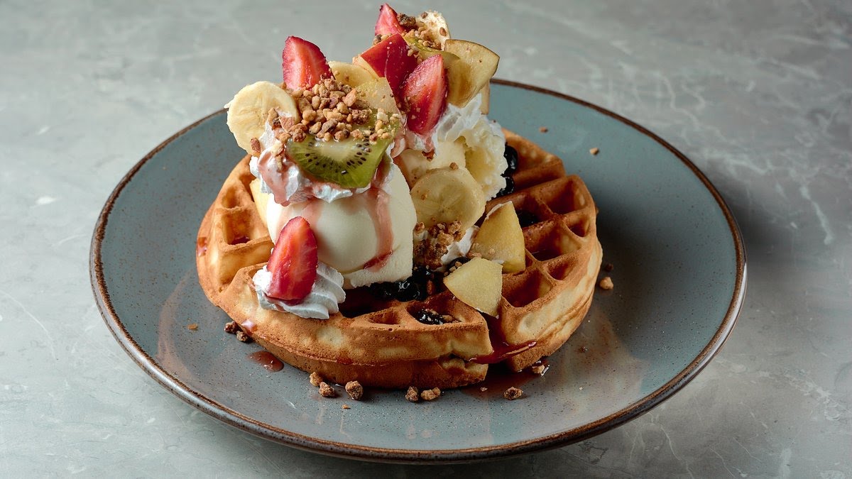 Μεσκλιές ζαχαροπλαστείο Τήνος by null