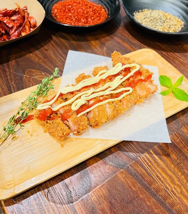 Energy Bistro & Karaoke by null