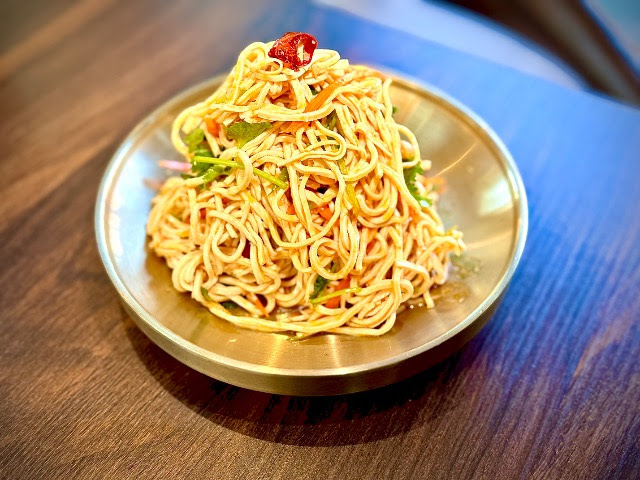 Shake Shake Fresh Noodle by null