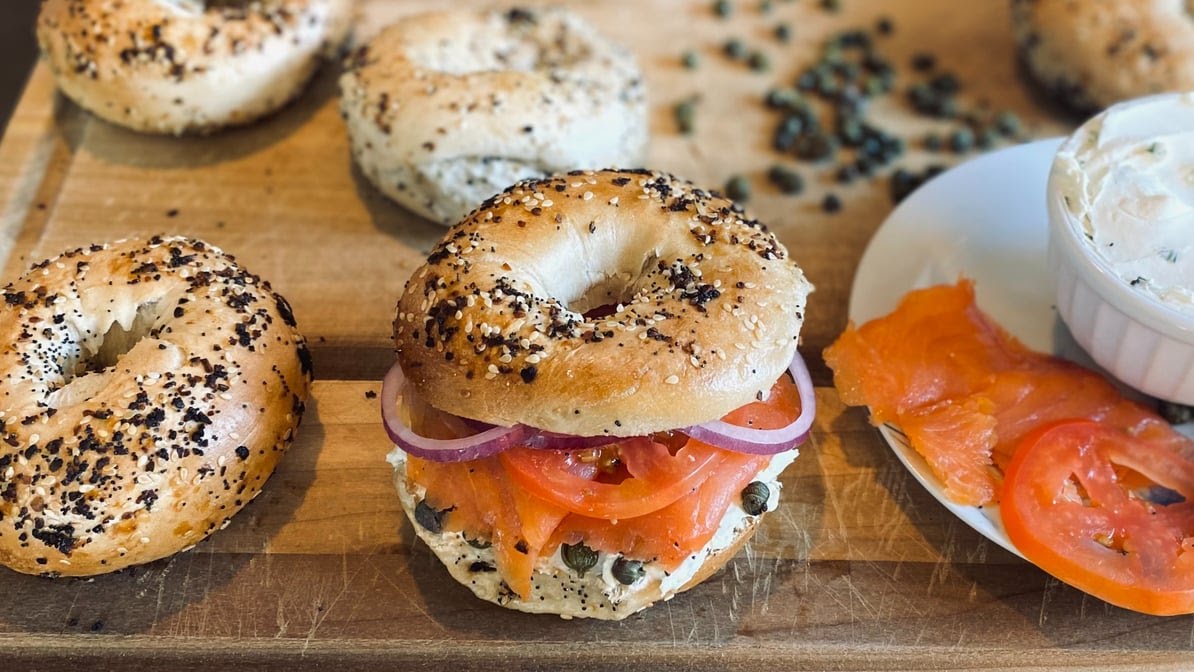 The Hot Bagel Shop by null