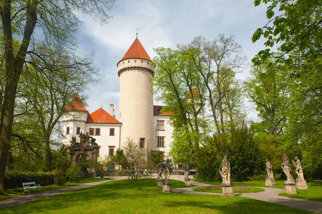 The Konopiste Castle by null