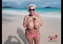 Egndhgaaaa mtsatquibhq mqgk jpg x Public beach huge tits