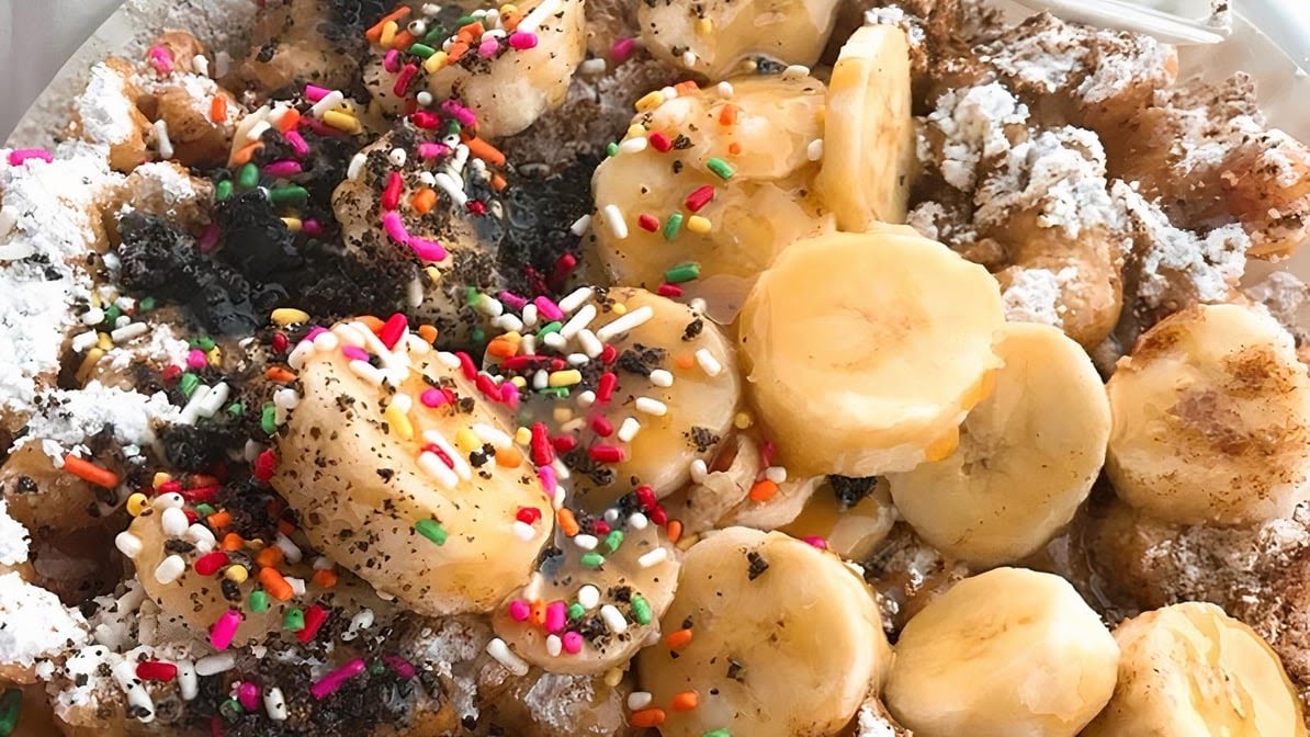 Fun-Diggity Funnel-Cakes by null