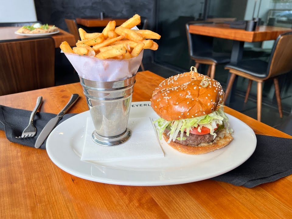 Beverly Bar - Beverly Hills Restaurant by null