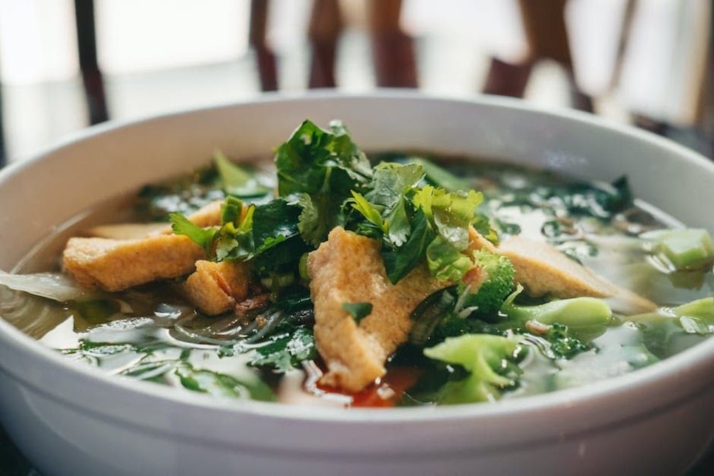 Pho Ngoon by null