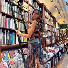 Mia khalifa library jpg x Mia khalifa library