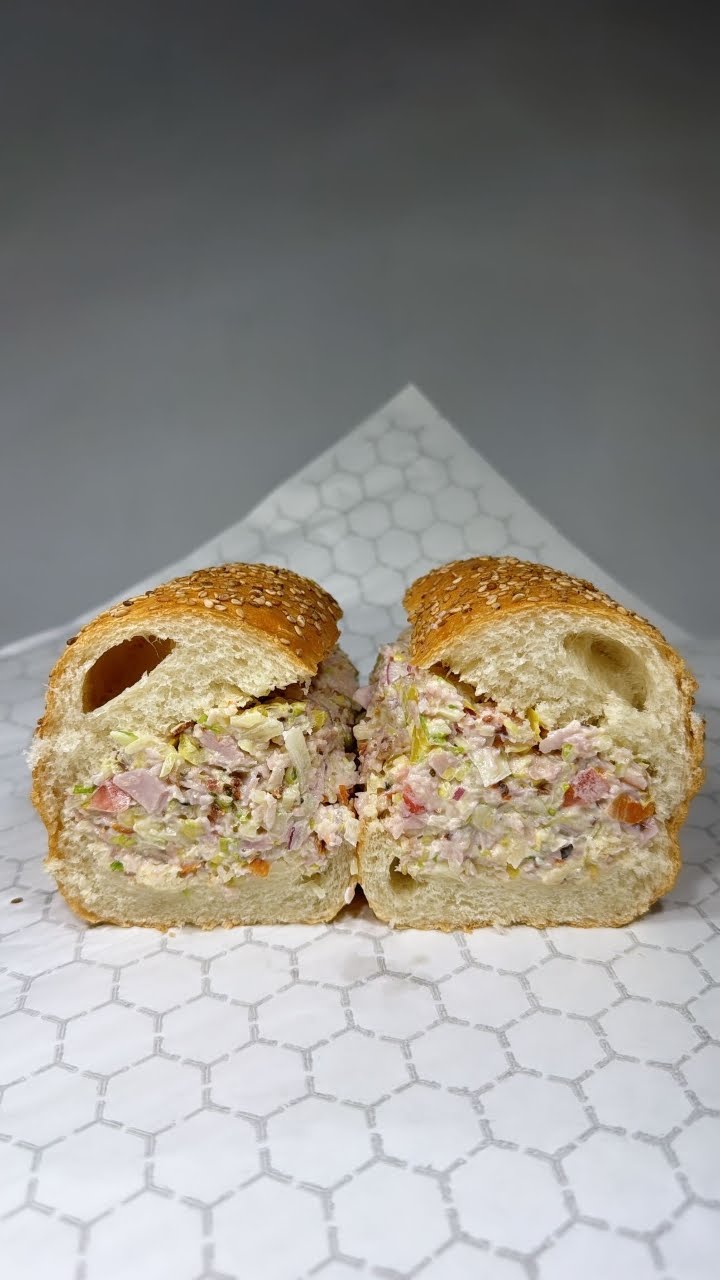 Brother's Deli & Co by null