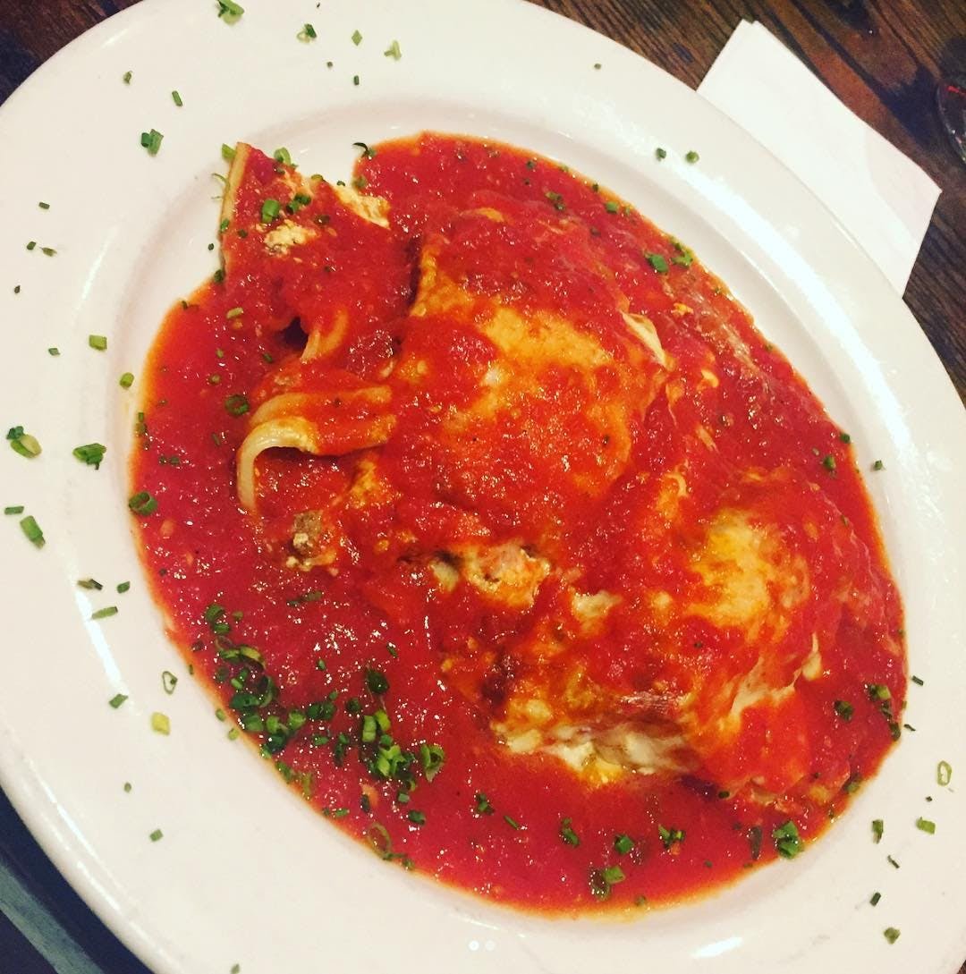 Leo's Casa Calamari by null