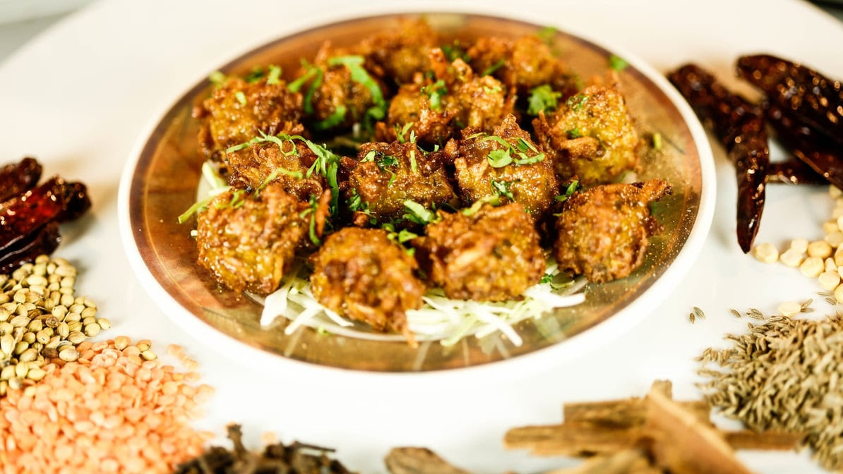 Naan -N- Curry Renton by null