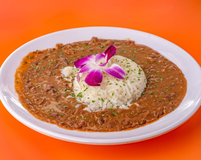 Orange Lee’s PoBoys & Wings by null