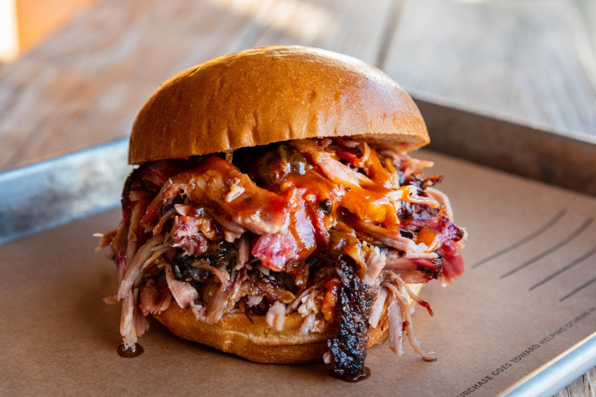 4 Rivers Smokehouse by null